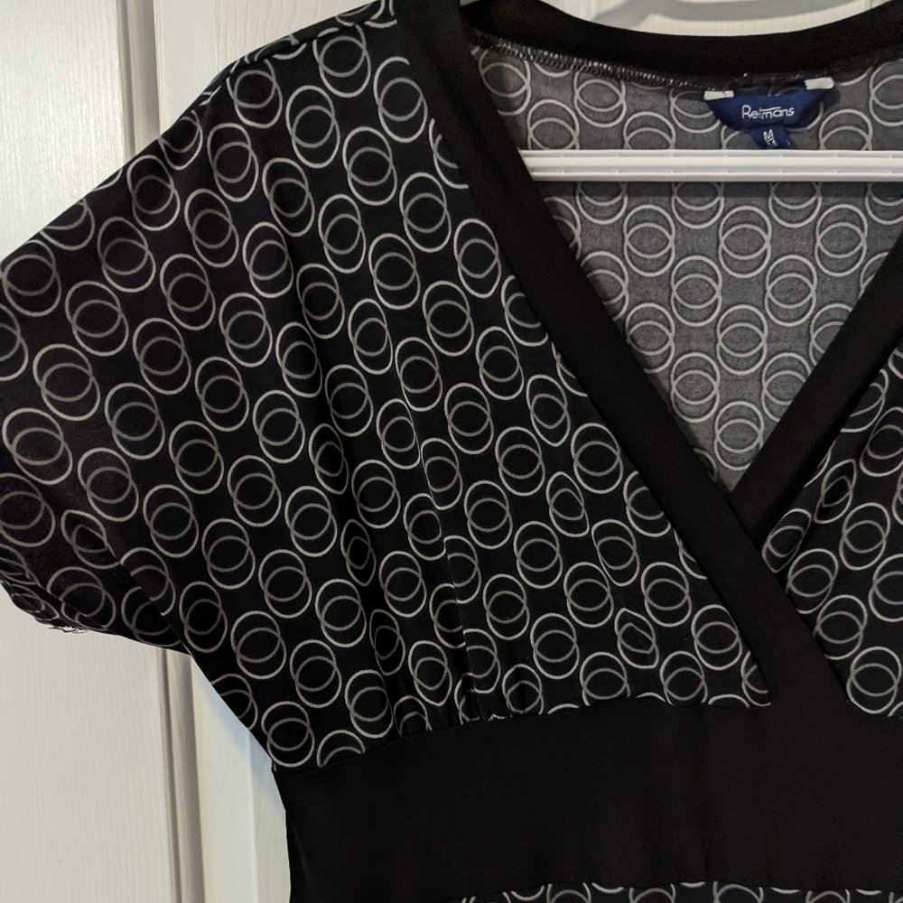 Black Patterned Reitmans Top - Picture 3 of 4
